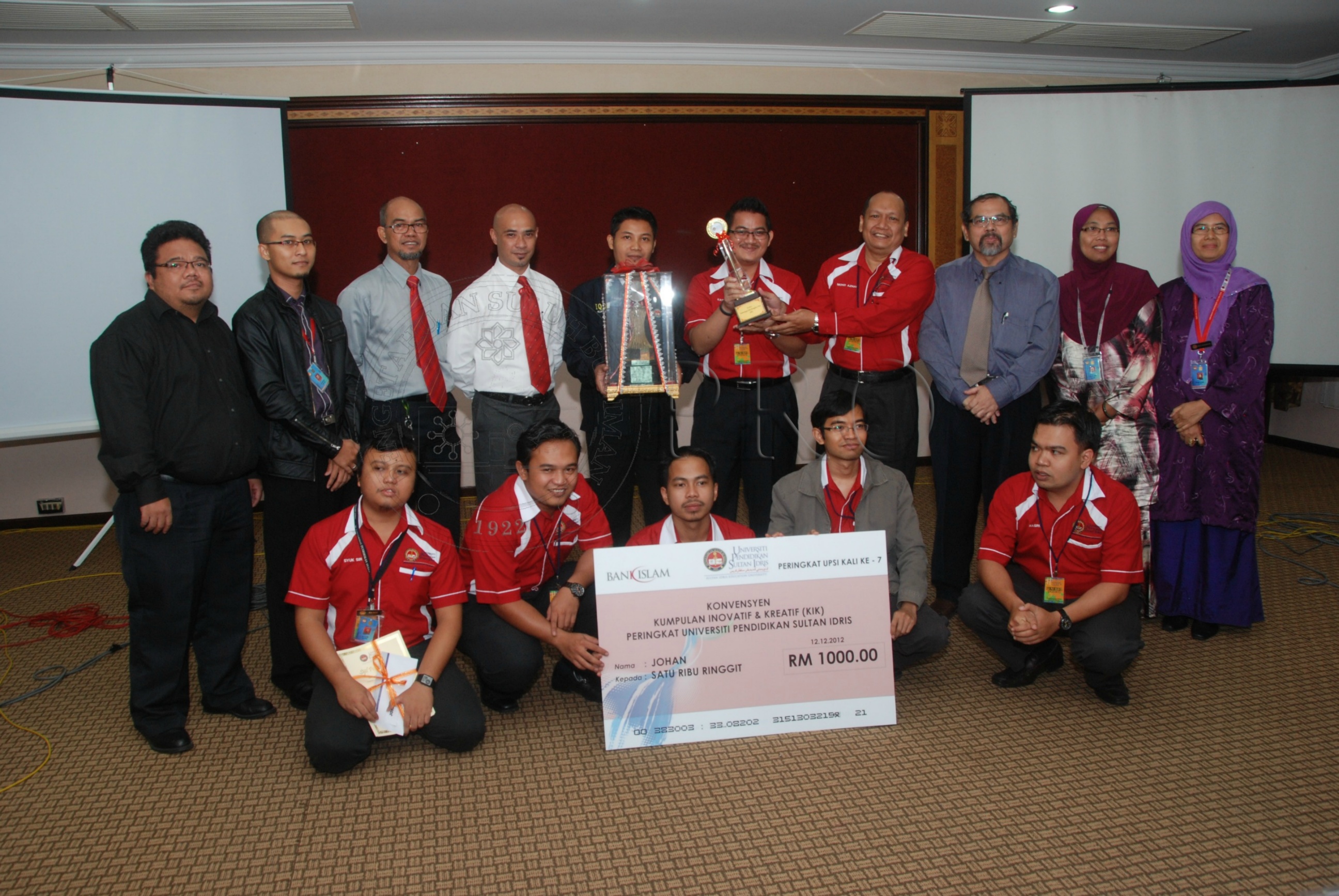 PRO 12 139 KIK DSC 9611